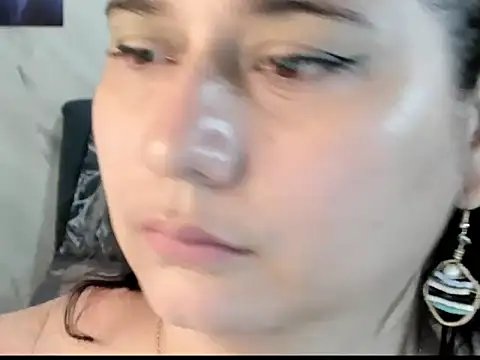 alinabozz1 online show from 06-11-26, 04:21