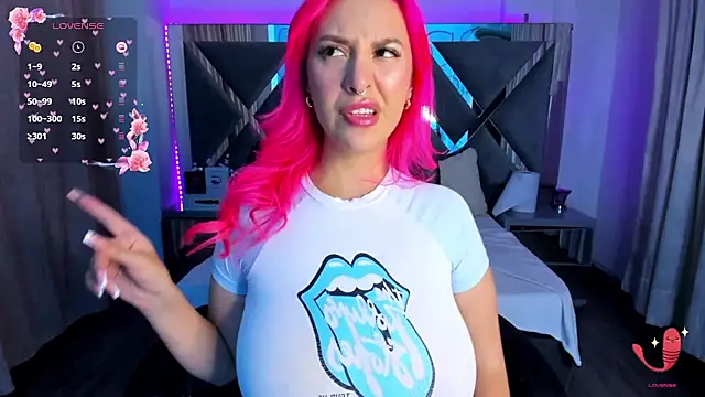 Snapshot of Malala_18 chatting on 04-01-26, 04:13 Malala 18 online show from 04-01-26, 04:13