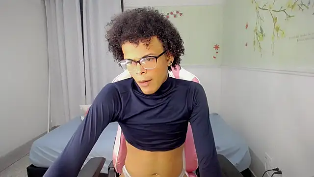 rose Skinny  online show from 12-15-25, 06:06