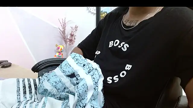 Snapshot of hares_mds chatting on 12-27-24, 07:46 hares mds online show from 12-27-24, 07:46