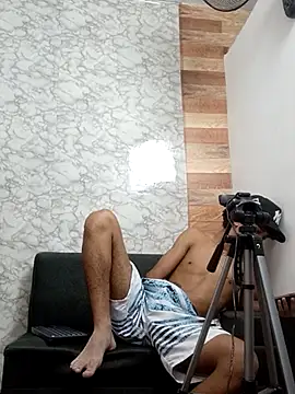 Snapshot of hares_mds chatting on 02-19-25, 12:33 hares mds online show from 02-19-25, 12:33