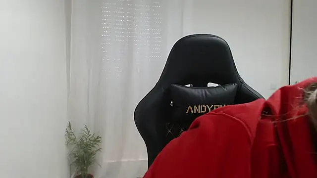 Snapshot of Genesisgems11_ chatting on 02-24-25, 08:17 Genesisgems11  online show from 02-24-25, 08:17