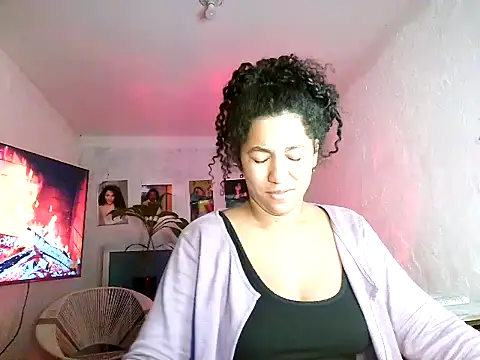 bellacrespalatina online show from 07-06-26, 04:53