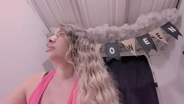 Lauu G online show from 10-23-25, 09:19