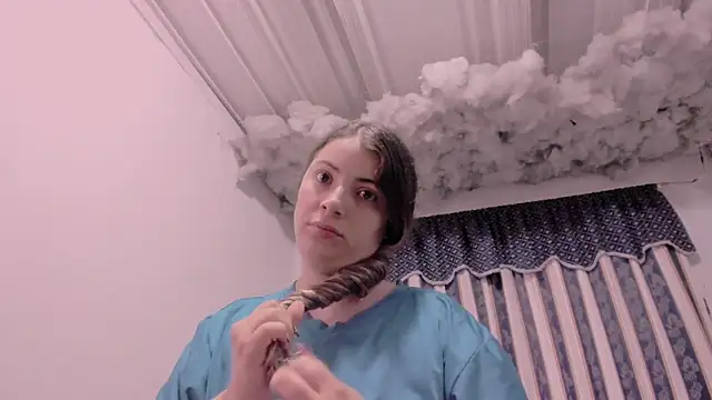 Lauu G online show from 11-29-25, 10:51