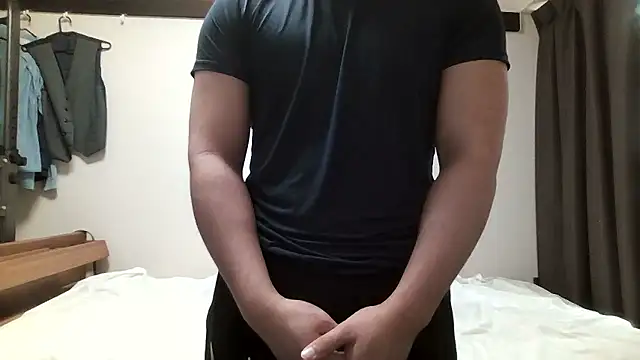 Snapshot of YU-KI00 chatting on 09-15-25, 03:28 YU-KI00 online show from 09-15-25, 03:28