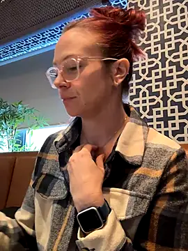 MelodyRoseUk online show from 11-18-25, 09:58