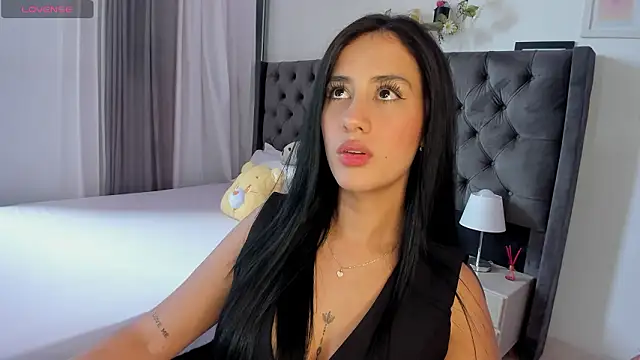 Amiirra  online show from 02-18-26, 04:58