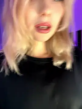 Snapshot of Eva_Millss chatting on 12-06-24, 07:56 Eva Millss online show from 12-06-24, 07:56