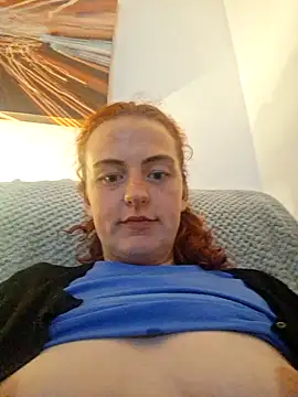 ENGLISHEMILY 69 online show from 04-27-26, 11:25