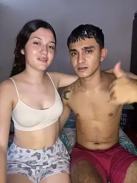 Snapshot of Jonlis01 chatting on 12-13-24, 01:04 Jonlis01 online show from 12-13-24, 01:04