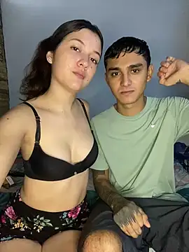 Snapshot of Jonlis01 chatting on 12-15-24, 03:53 Jonlis01 online show from 12-15-24, 03:53