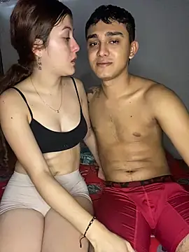 Snapshot of Jonlis01 chatting on 02-15-25, 04:01 Jonlis01 online show from 02-15-25, 04:01