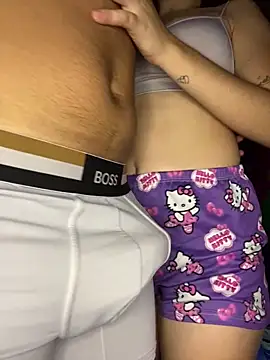 Snapshot of Jonlis01 chatting on 03-17-25, 08:40 Jonlis01 online show from 03-17-25, 08:40