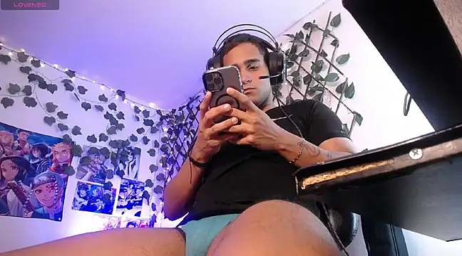 Snapshot of christianwang chatting on 02-26-25, 10:42 christianwang online show from 02-26-25, 10:42