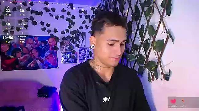 Snapshot of christianwang chatting on 03-15-25, 09:52 christianwang online show from 03-15-25, 09:52