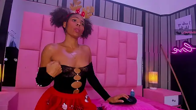 Brithanyslim online show from 12-19-24, 07:51