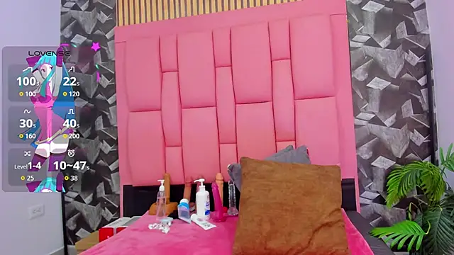 Brithanyslim online show from 04-11-26, 06:45