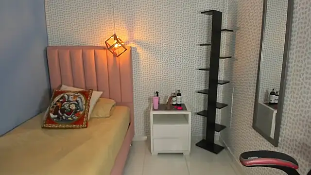 DENISERICHARD2 online show from 11-26-25, 02:56