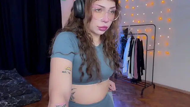 PaulaPratt online show from 12-08-24, 03:02