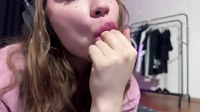 PaulaPratt online show from 12-12-24, 12:22