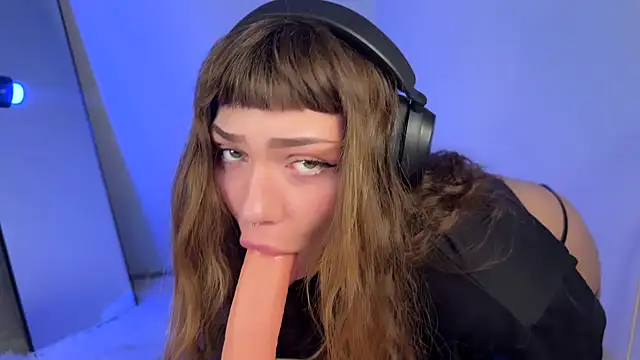 PaulaPratt online show from 03-10-25, 03:56