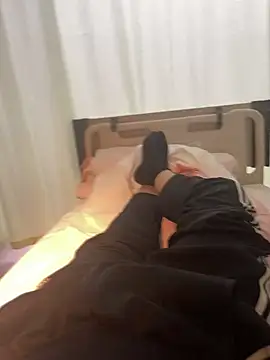 Snapshot of sakuto07 chatting on 11-28-25, 12:19 sakuto07 online show from 11-28-25, 12:19