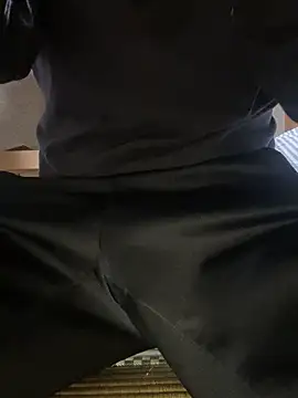 Snapshot of sakuto07 chatting on 12-17-25, 12:22 sakuto07 online show from 12-17-25, 12:22