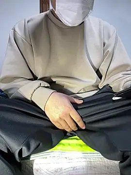 Snapshot of sakuto07 chatting on 01-14-26, 12:55 sakuto07 online show from 01-14-26, 12:55