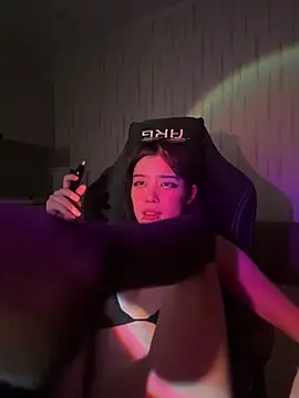 Snapshot of Velvetsky_1 chatting on 01-15-26, 12:15 Velvetsky 1 online show from 01-15-26, 12:15