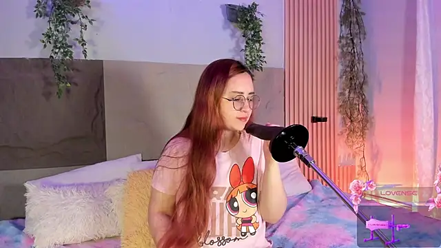 centaurigirl online show from 03-21-26, 03:37