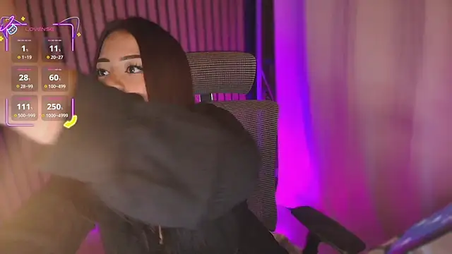 Snapshot of soffyvibes- chatting on 10-08-25, 02:09 soffyvibes- online show from 10-08-25, 02:09