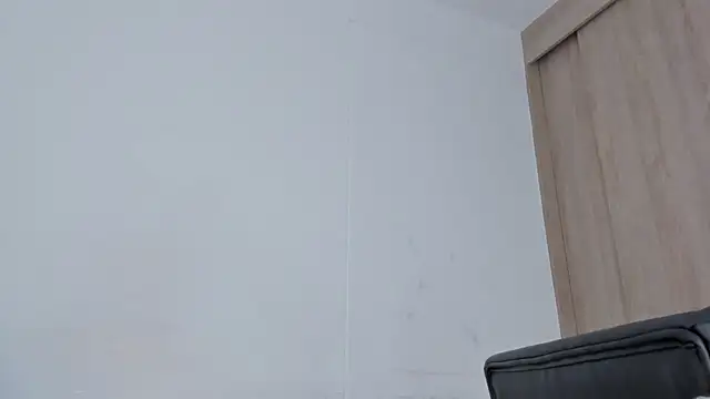 sarah pierce online show from 12-17-24, 04:53