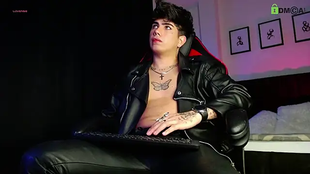 LyleBennett  online show from 03-07-26, 11:51