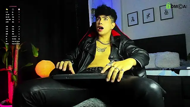 LyleBennett  online show from 06-14-26, 06:10
