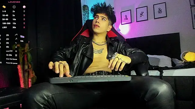 LyleBennett  online show from 07-21-26, 11:34