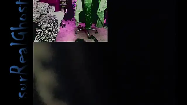 Snapshot of surRealGhost chatting on 03-20-25, 04:18 surRealGhost online show from 03-20-25, 04:18