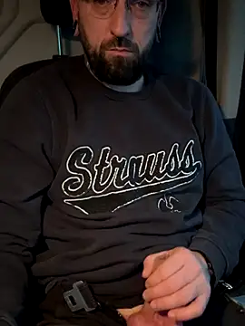 Snapshot of _Haptic_ chatting on 12-05-25, 06:44 Haptic online show from 12-05-25, 06:44