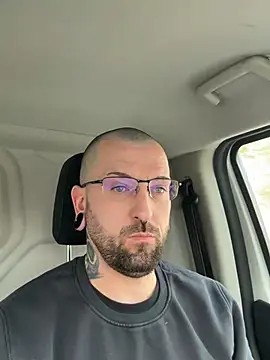 Snapshot of _Haptic_ chatting on 02-02-26, 12:59 Haptic online show from 02-02-26, 12:59