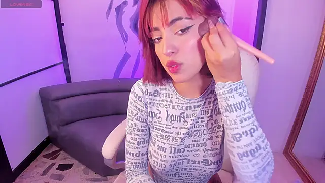 AlliceRosero online show from 01-29-25, 04:15