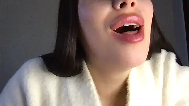 Snapshot of MoonriseGoddess chatting on 03-24-26, 02:22 MoonriseGoddess online show from 03-24-26, 02:22
