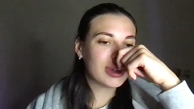 Snapshot of MoonriseGoddess chatting on 04-15-26, 07:58 MoonriseGoddess online show from 04-15-26, 07:58