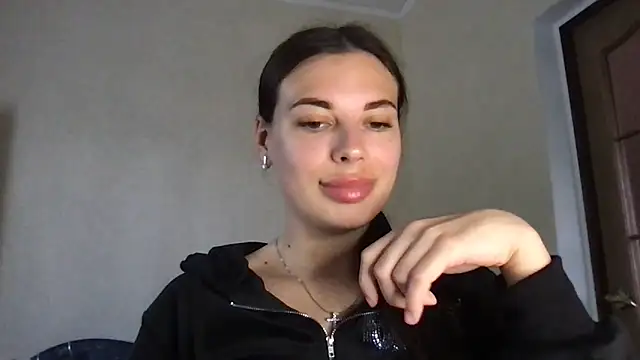 Snapshot of MoonriseGoddess chatting on 04-18-26, 09:13 MoonriseGoddess online show from 04-18-26, 09:13