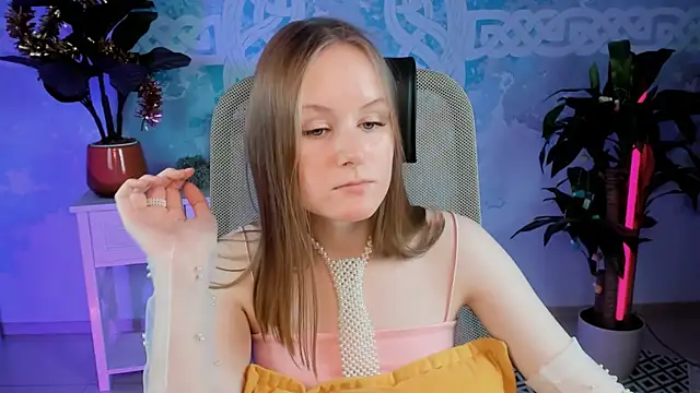 VivienLeeigh online show from 01-08-25, 04:22