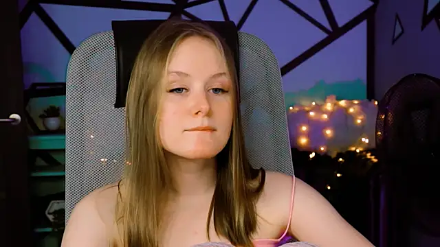 VivienLeeigh online show from 01-19-25, 06:32