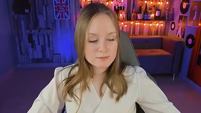 VivienLeeigh online show from 02-28-25, 07:25