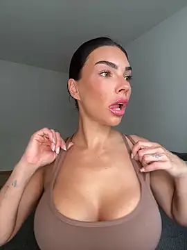 krissiswrld- online show from 09-17-25, 11:01