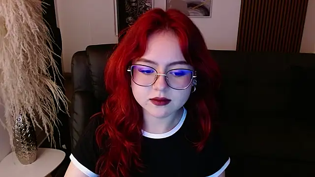 crimson tati  online show from 12-28-24, 08:16