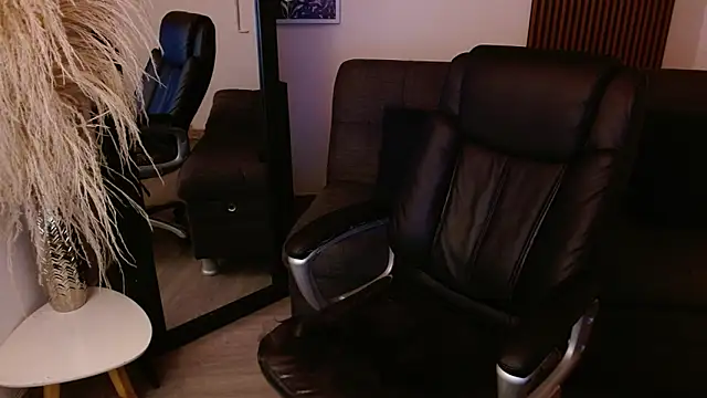 crimson tati  online show from 02-07-25, 06:35