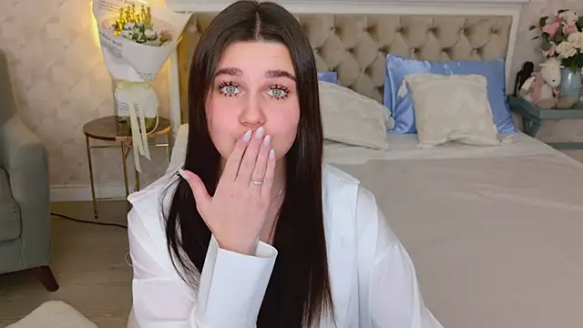 Snapshot of RihannaRose chatting on 01-22-25, 04:02 RihannaRose online show from 01-22-25, 04:02